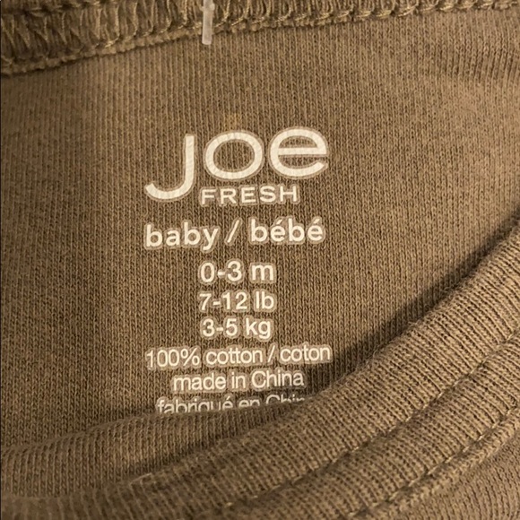 🚨4/$15🚨 Joe Fresh Olive Green Octopus Onesie - Picture 6 of 6